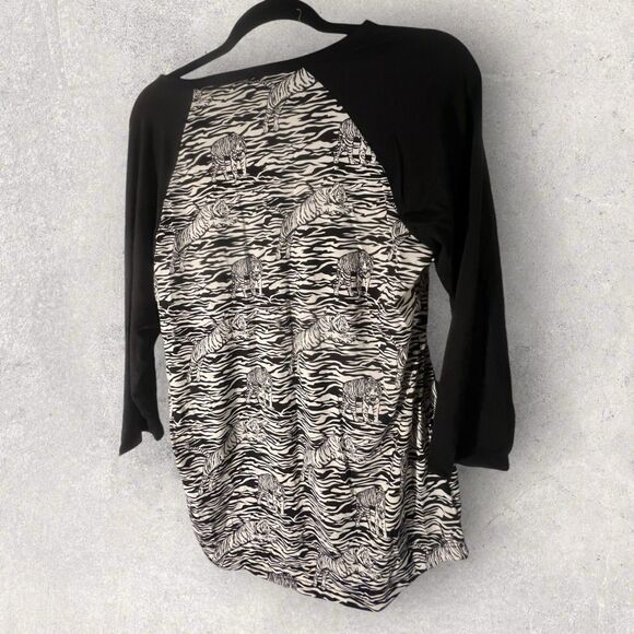 Lularoe Women's Randy Baseball Raglan Black/White Zebra W/Tigers Size Large-NWT - Picture 3 of 6